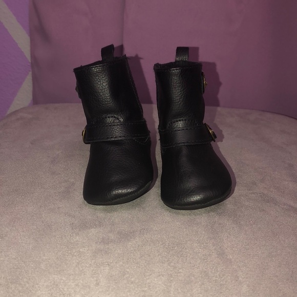 Old navy - Picture 2 of 3